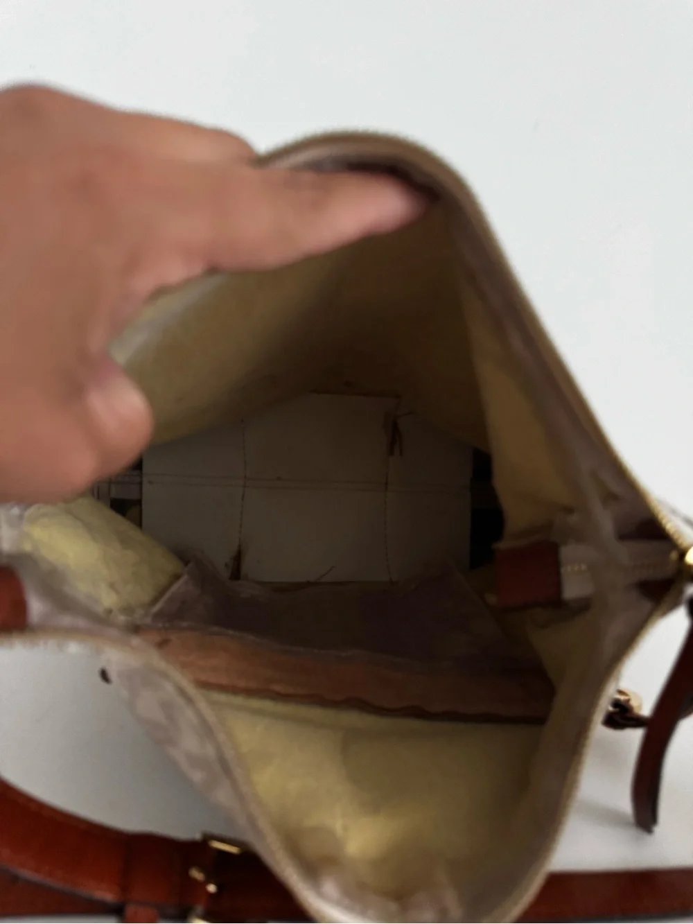 Michael Kors Cream and Brown Signature MK shoulder Bag no liner
